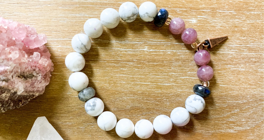 Harness the Healing Powers of Rose Quartz, Angelite, and Howlite for Love, Calmness, and Harmonious Relationships